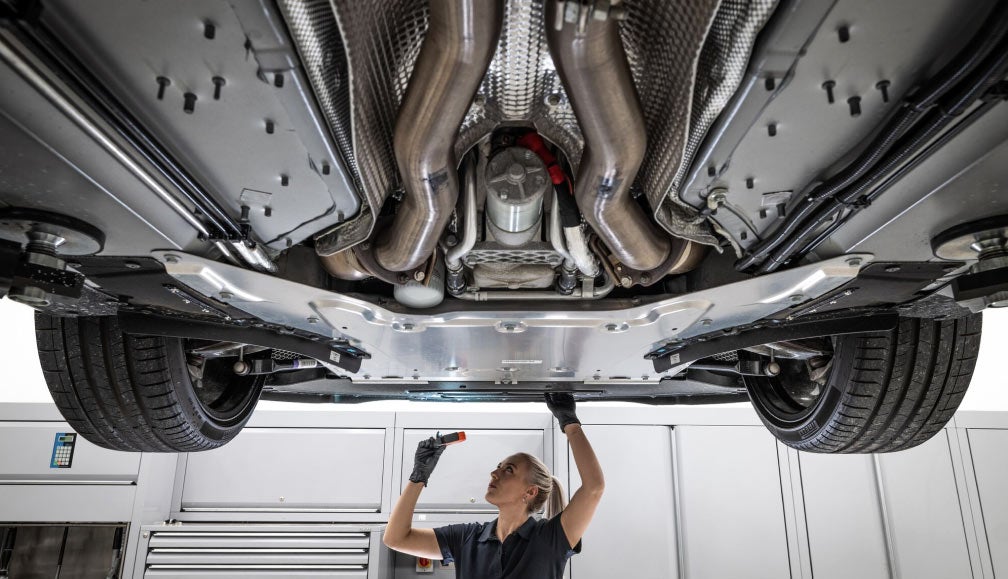 Aston Martin Tampa Bay Service