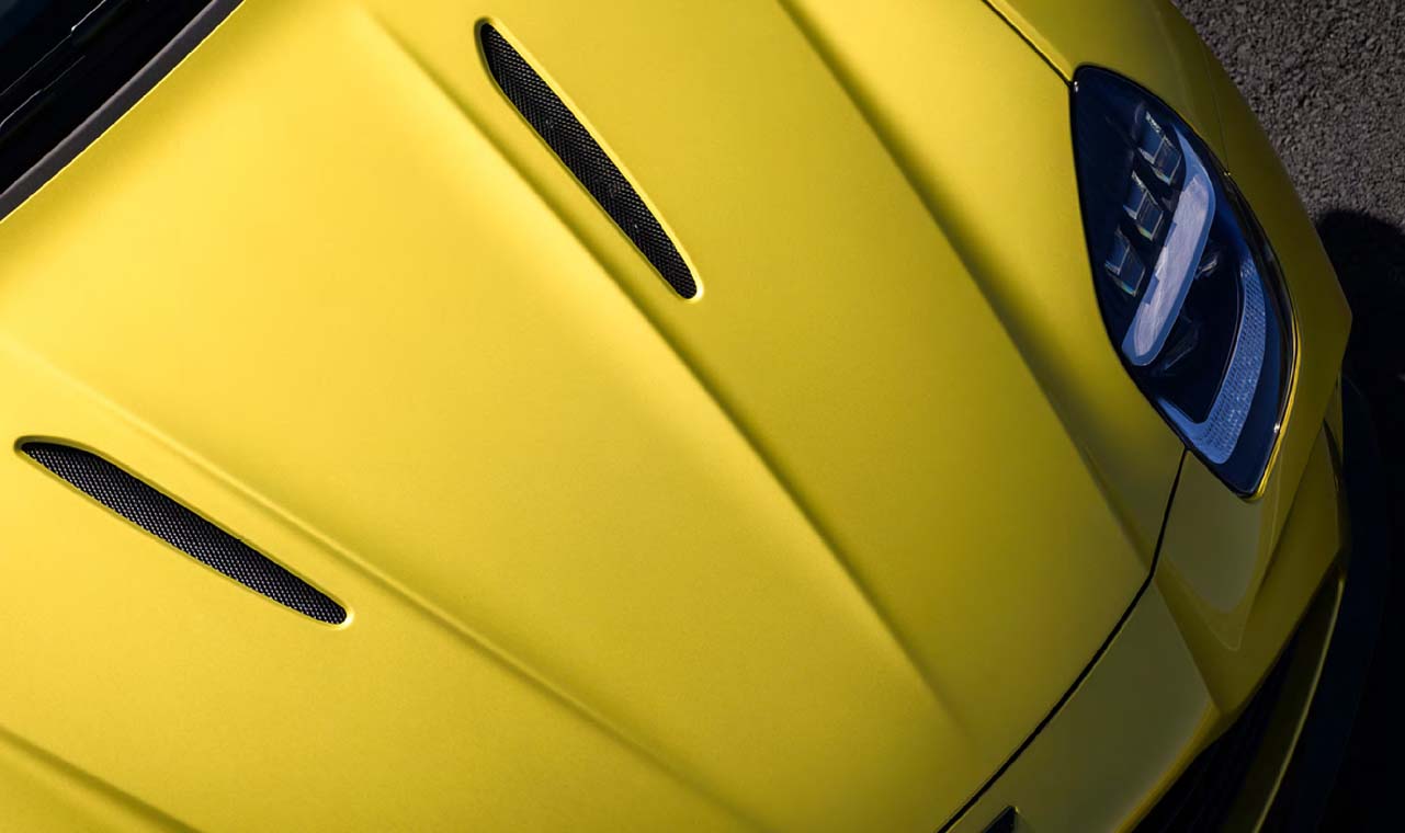 Engine hood with sport lines