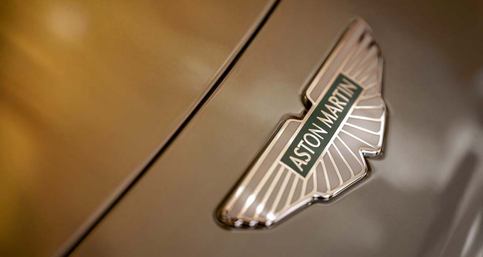 elegant and refined infotainment cluster