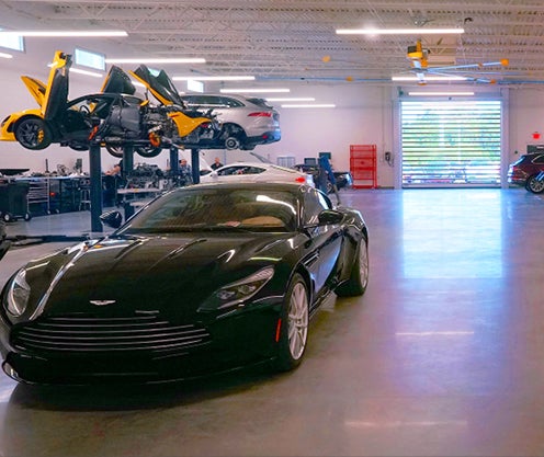 Interior Ultra Luxury Maintenance and Garage