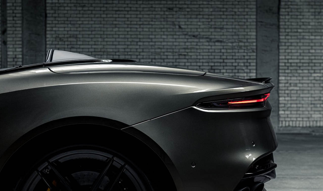 Rear Spoiler and Lights